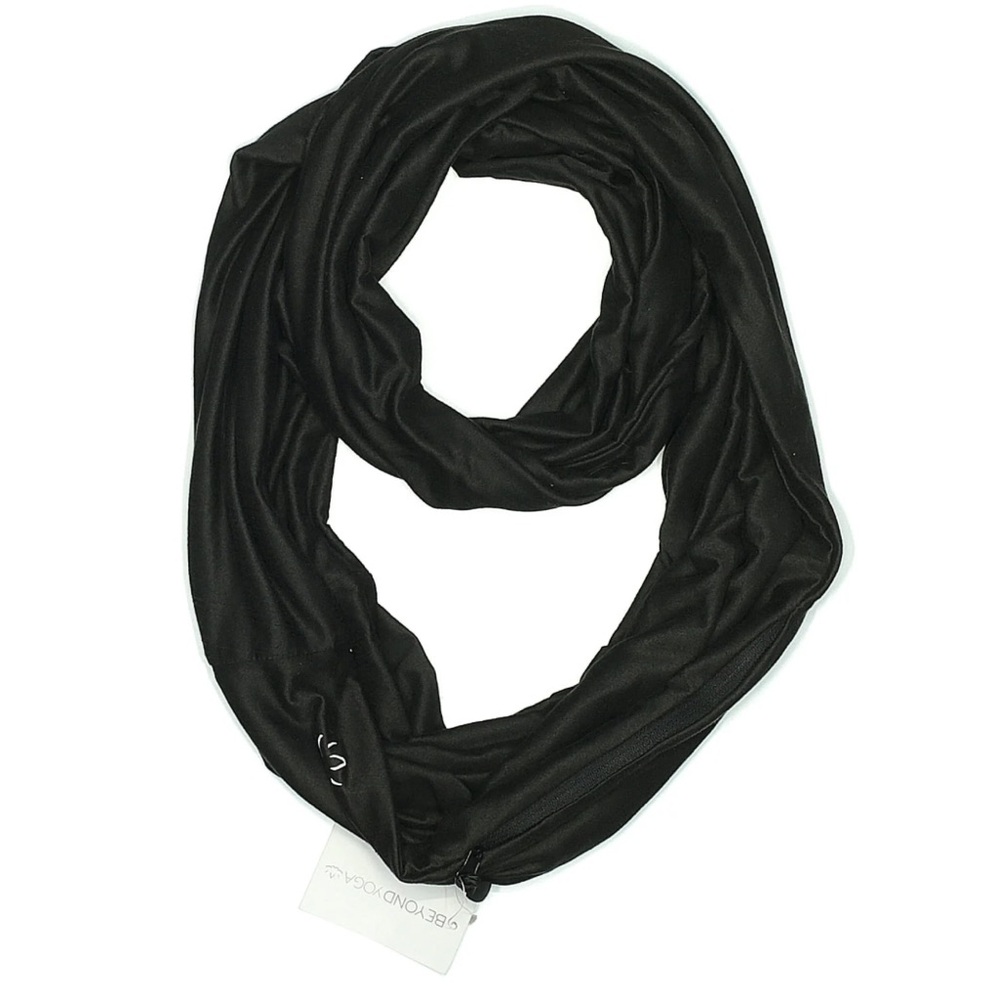 BEYOND YOGA Infinity Scarf with Hidden Pocket NWT